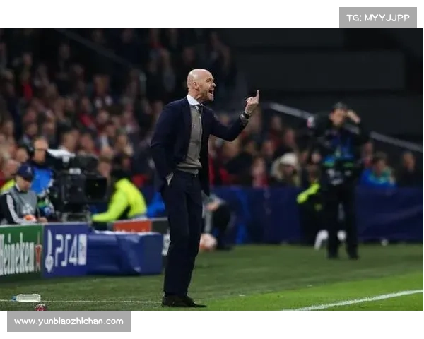 如何通过实际行动与言辞向滕哈赫表达我们的支持与信任